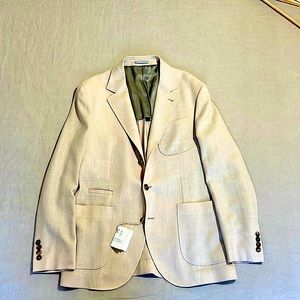 Brand new never used Brunello Cucinelli made of Wool, Linen and Silk. Off-white.